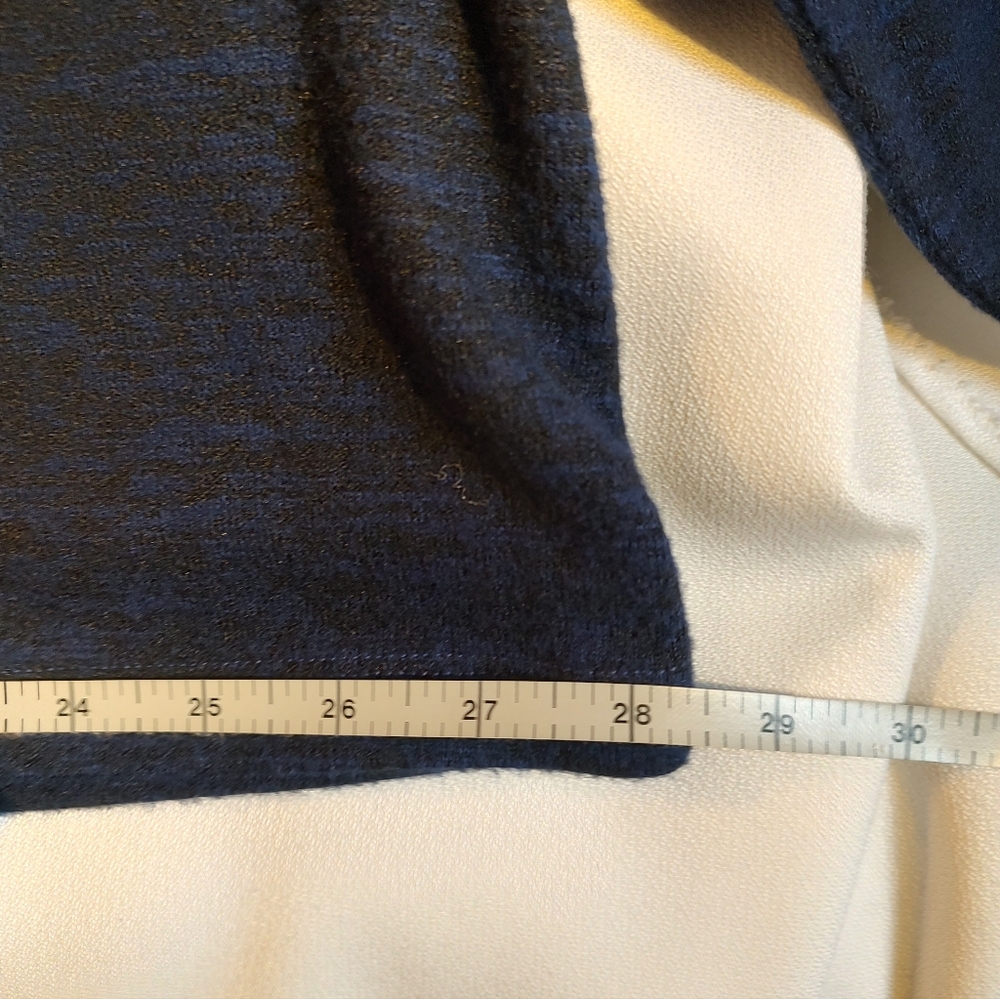 Liz Clairborne Navy Sweater - Picture 6 of 7